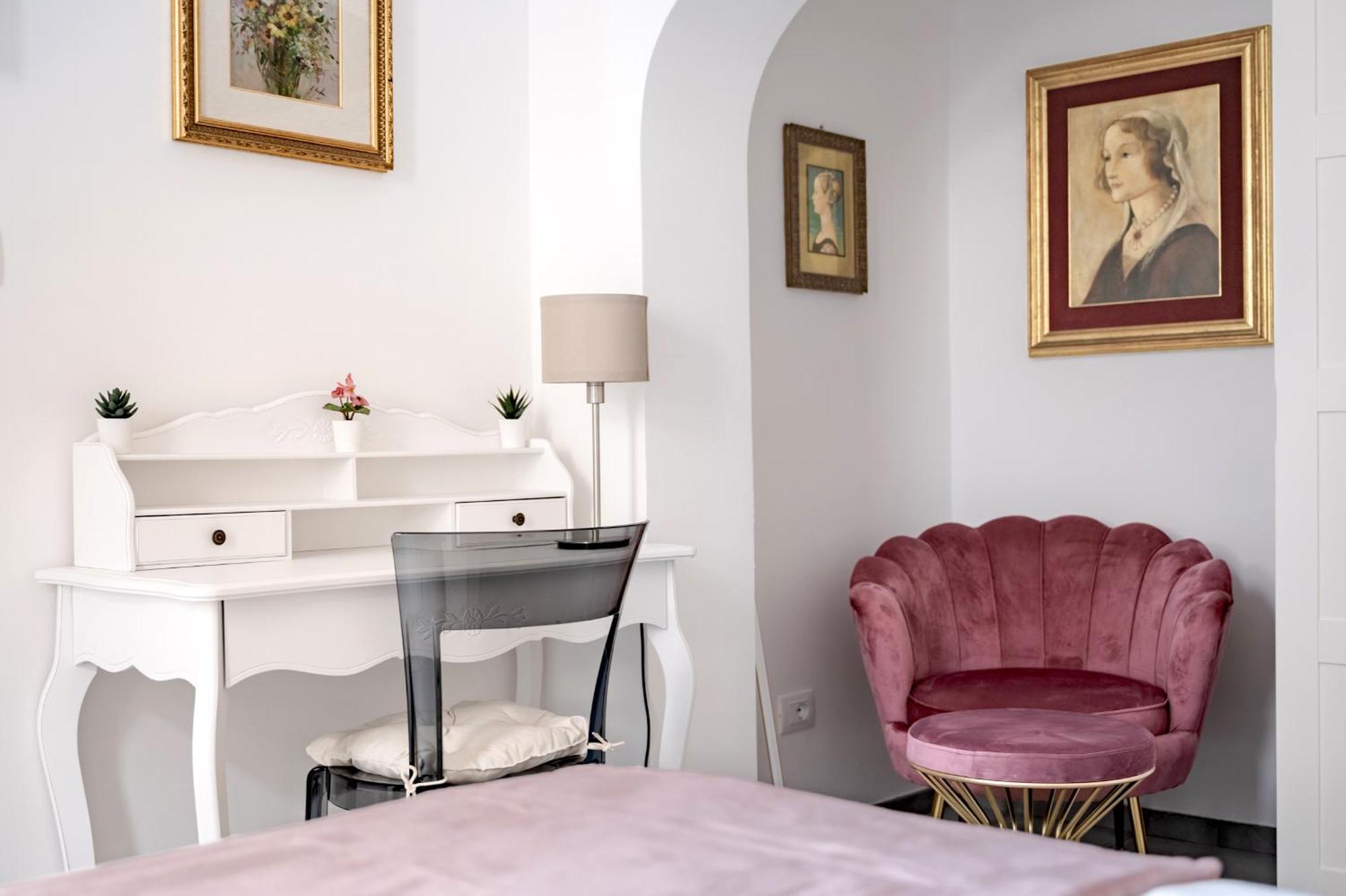Via Ponte Alle Mosse, 19 - Florence Charming Apartments - A Chic, Newly Renovated Apartment Near Tram Leopolda, A Few Min From Downtown Exteriör bild